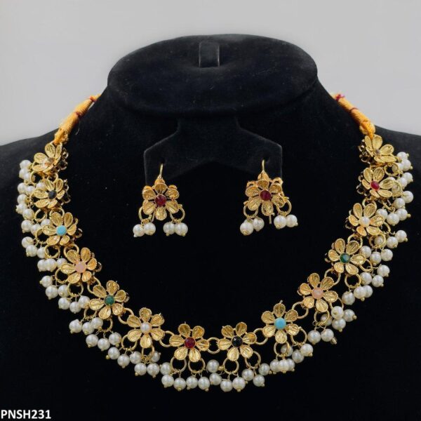 Flower Necklace Set
