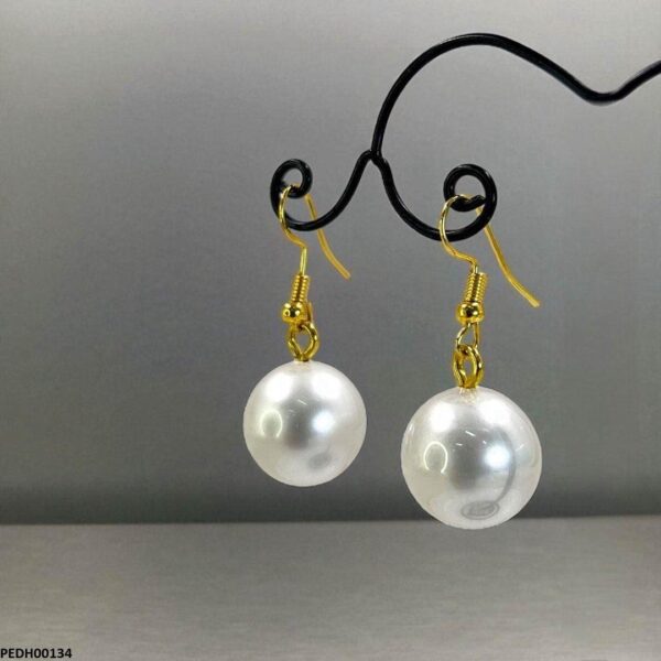 Pearl Drop Earring