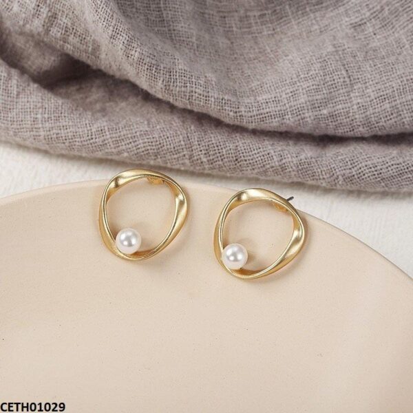 Twist Pearl Tops Pair