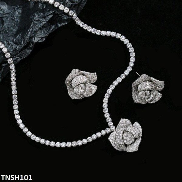 Square Flower Necklace Set
