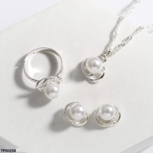 Pearl Pendant Set